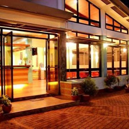 Julieta'S Pension House 푸에르토프린세사 외부 사진